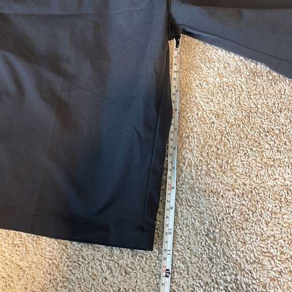 Adidas Mens Shorts Chino Golf Black CoolMax Polyester 10" Inseam - Picture 3 of 8